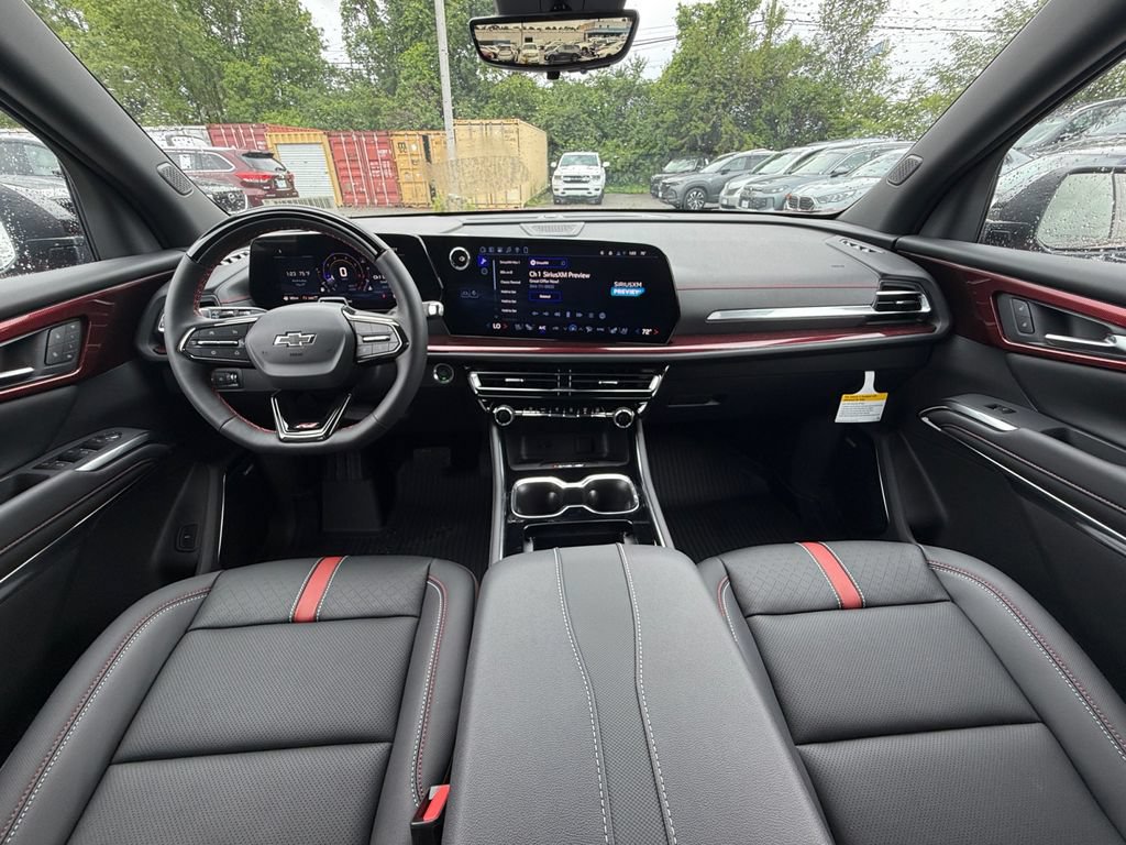 New 2026 Chevrolet Traverse RS w/ LPO, Floor Liner Package AWD/4WD image 27