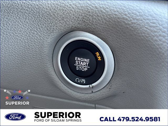 Used 2024 Chrysler Pacifica Limited FWD image 33