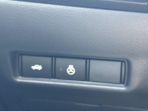 New 2026 Nissan Sentra SV w/ SV Convenience Package FWD image 23