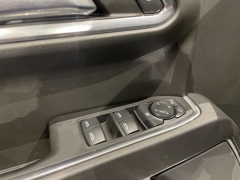 Used 2023 GMC Sierra 1500 SLE AWD/4WD image 16