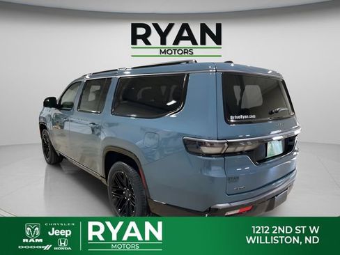 New 2026 Jeep Grand Wagoneer L Limited AWD/4WD image 7