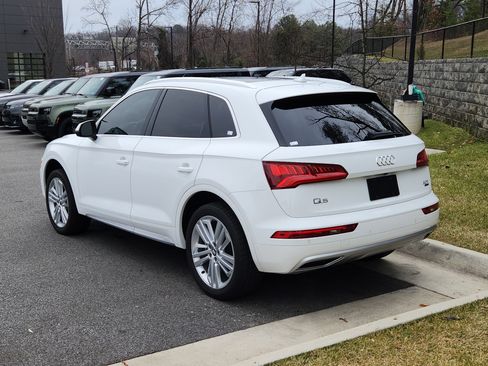 Used 2018 Audi Q5 2.0T Premium Plus w/ Premium Plus Package image 12