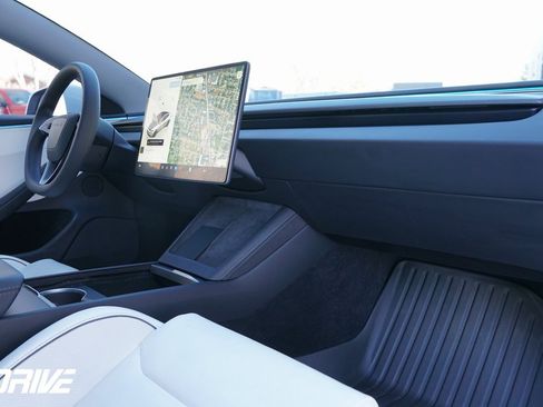 Used 2024 Tesla Model 3 Performance image 41