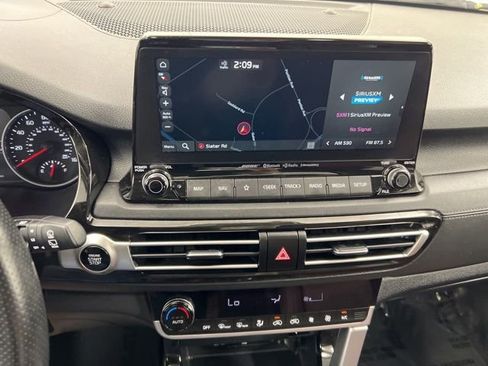 Used 2022 Kia Seltos SX w/ Sunroof Package AWD/4WD image 18
