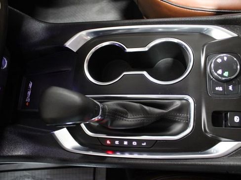 Used 2018 Chevrolet Traverse High Country image 33