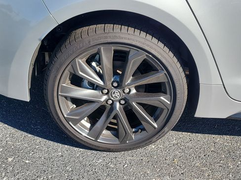 Used 2026 Toyota Corolla SE image 9