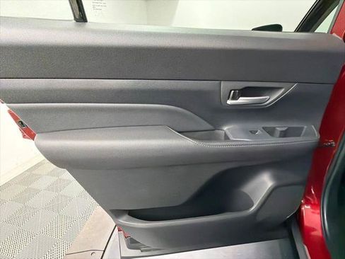 Certified 2025 Toyota Grand Highlander FWD image 38
