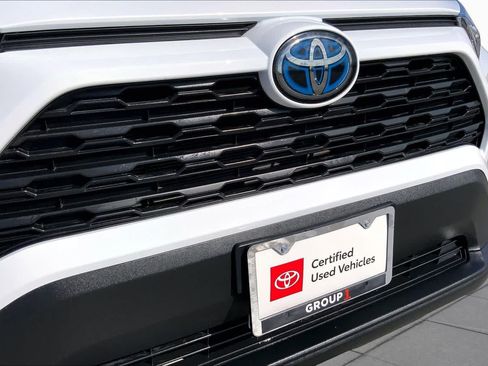 Certified 2024 Toyota RAV4 XLE AWD/4WD image 29