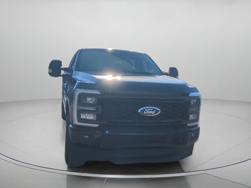 Certified 2024 Ford F250 XL w/ STX Appearance Package image 3