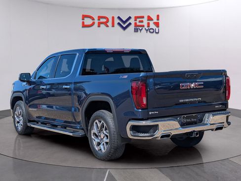 Used 2023 GMC Sierra 1500 SLT image 3