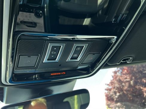 Used 2019 Land Rover Range Rover Sport HSE AWD/4WD image 47