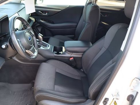 Certified 2025 Subaru Outback Premium AWD/4WD image 18