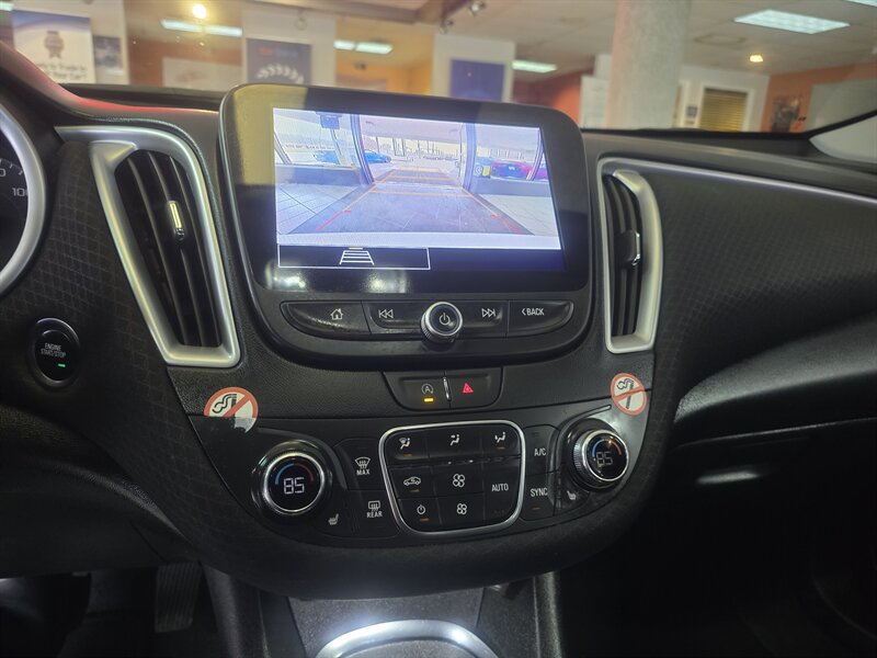 Used 2024 Chevrolet Malibu LT FWD image 21