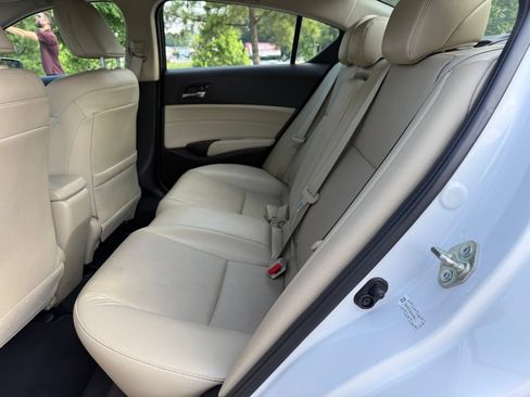 Used 2017 Acura ILX FWD image 39