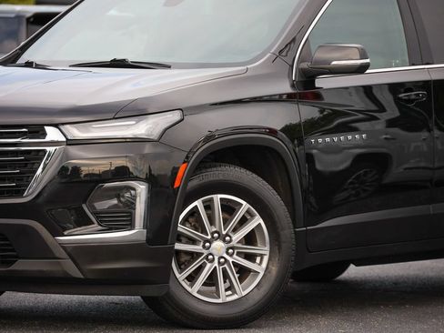 Used 2023 Chevrolet Traverse LT FWD image 16