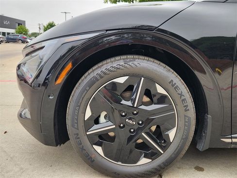 New 2025 Kia EV6 Wind image 6