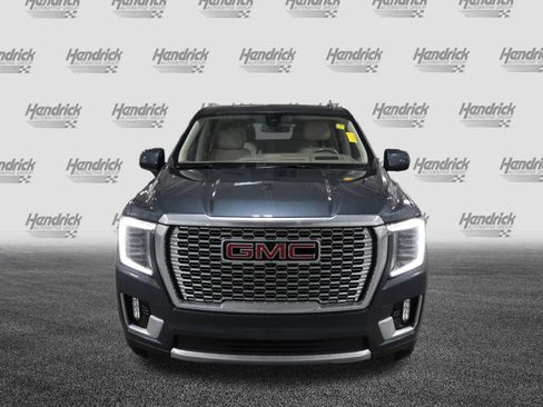 Used 2021 GMC Yukon XL Denali image 3