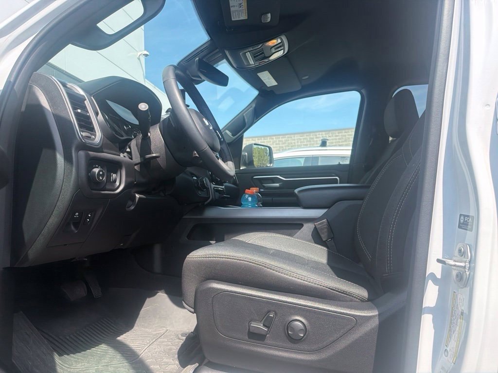 Used 2025 RAM 1500 Big Horn AWD/4WD image 6