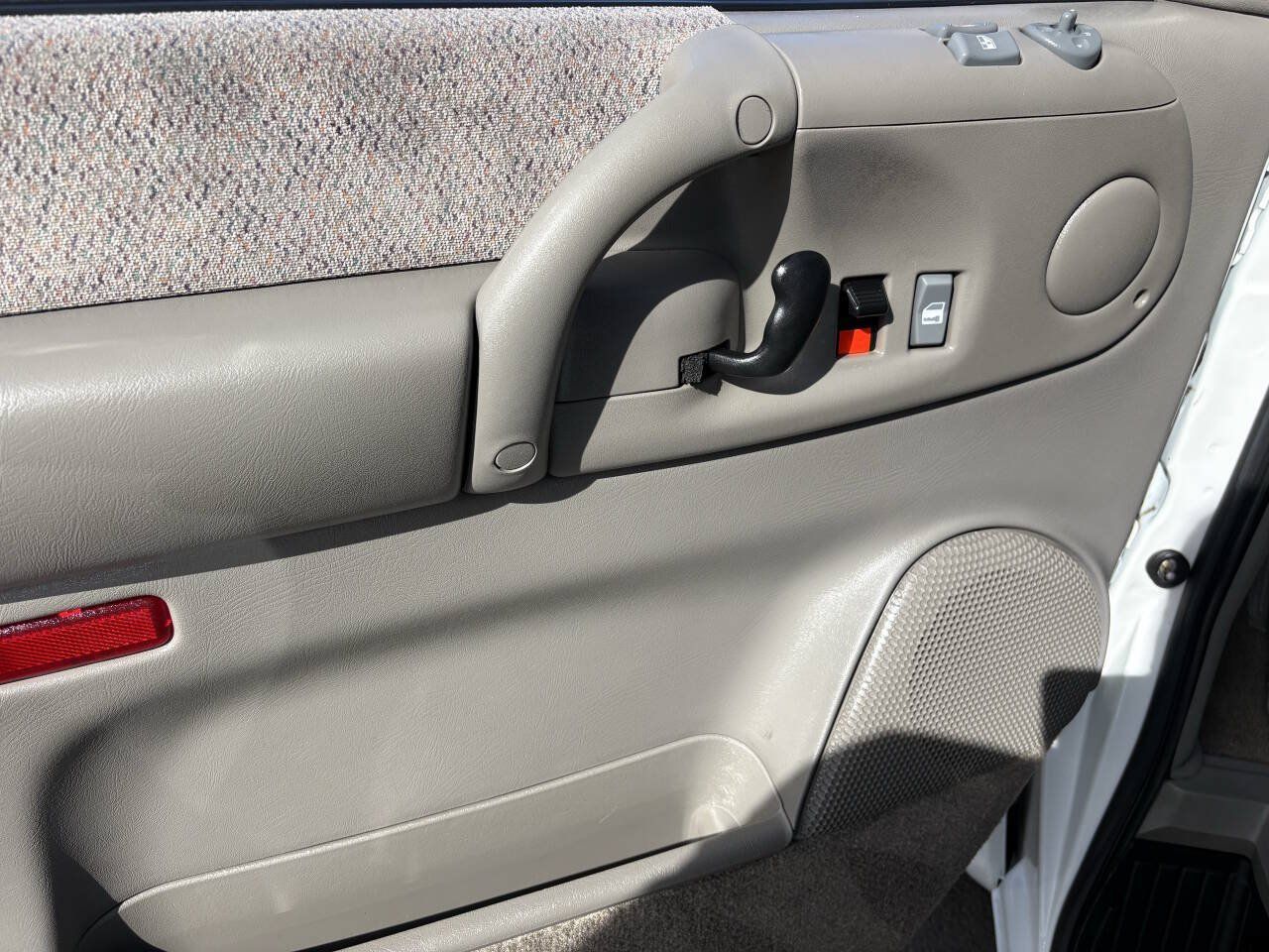Used 2003 Chevrolet Astro Passenger AWD image 38