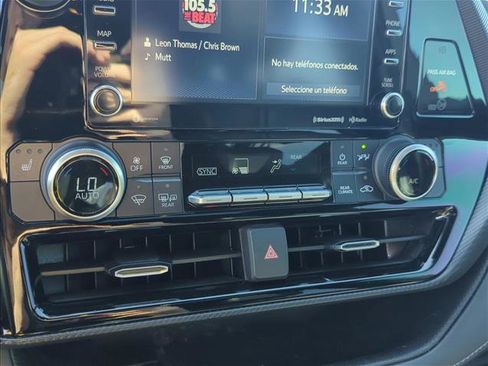 Used 2021 Toyota Highlander XSE image 19