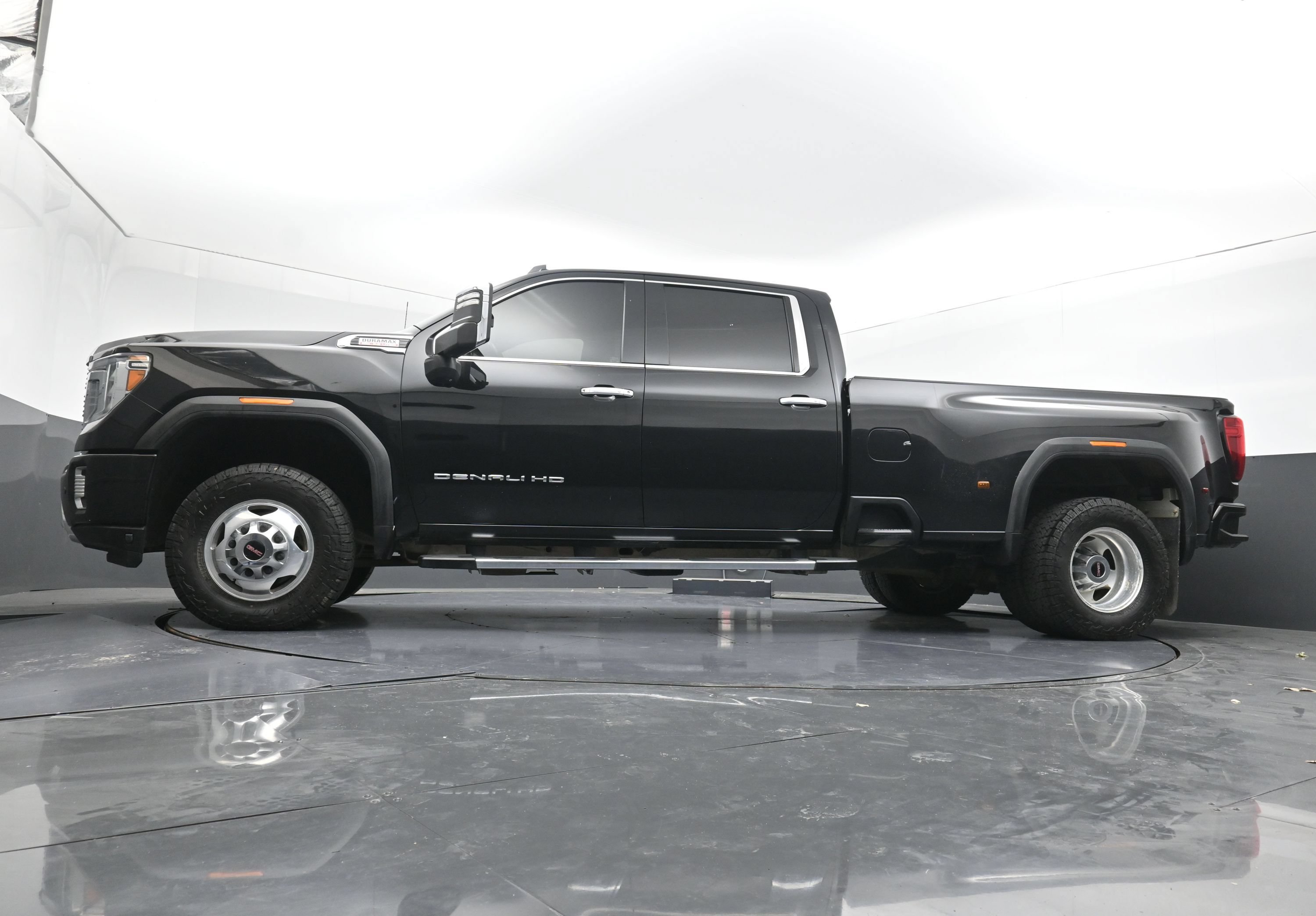 Used 2021 GMC Sierra 3500 Denali AWD/4WD image 28