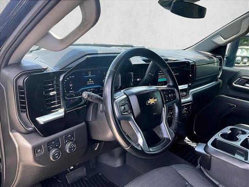 Used 2024 Chevrolet Silverado 2500 LT w/ Convenience Package AWD/4WD image 14