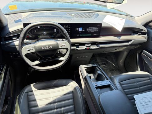 Used 2024 Kia EV9 Land AWD/4WD image 15