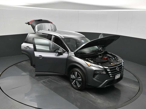 Used 2024 Nissan Rogue SL image 26