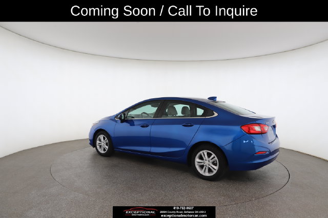 Used 2018 Chevrolet Cruze LT w/ Convenience Package FWD image 9