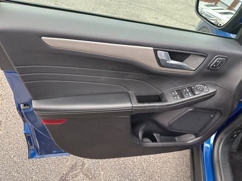 Used 2022 Ford Escape SEL w/ Technology Package image 13