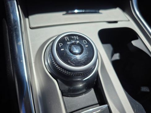 Used 2022 Ford Explorer Limited w/ Equipment Group 301A RWD image 10