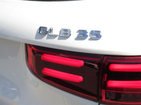 Used 2024 Mercedes-Benz GLB 35 AMG 4MATIC w/ Driver Assistance Package image 29