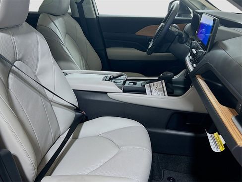 New 2026 Toyota Grand Highlander Limited image 29