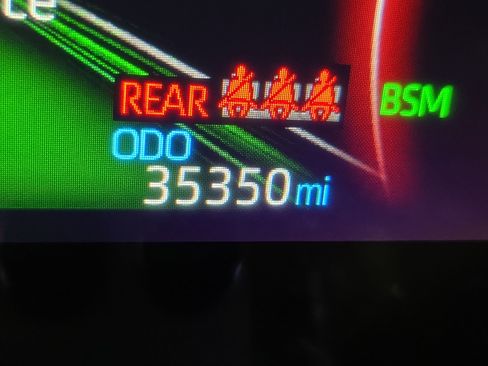 Used 2019 Toyota RAV4 Limited image 18