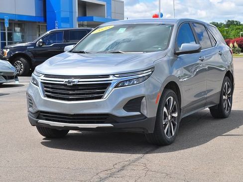 Used 2023 Chevrolet Equinox LT AWD/4WD image 7