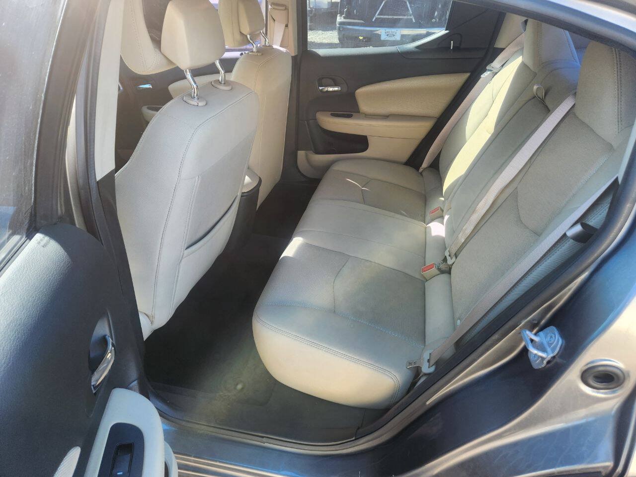 Used 2013 Dodge Avenger SE FWD image 11