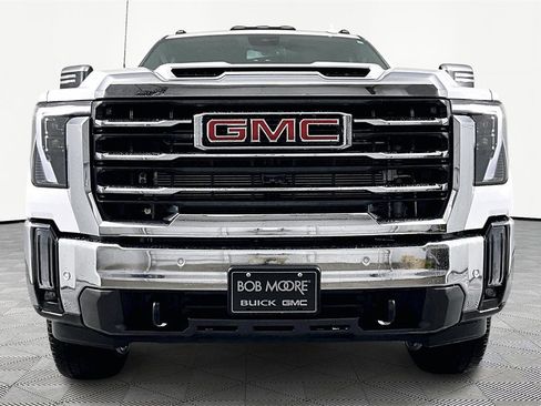 Used 2024 GMC Sierra 2500 SLT w/ SLT Premium Package image 2