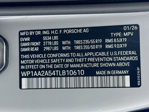 New 2026 Porsche Macan image 36