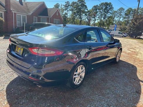Used 2015 Ford Fusion SE image 6