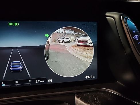 Used 2025 Genesis G90 3.5T image 13