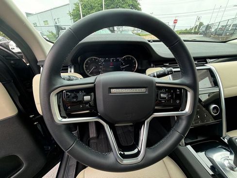 Used 2023 Land Rover Discovery Sport SE AWD/4WD image 23