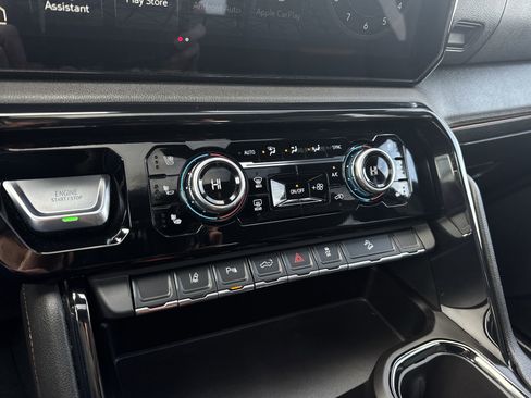 Certified 2024 GMC Sierra 2500 AT4 w/ AT4 Premium Plus Package image 36