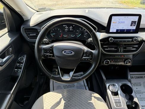 Used 2021 Ford Escape SE w/ SE Sport Appearance Package AWD/4WD image 26