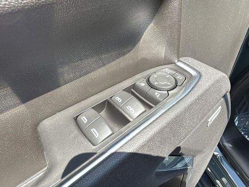 Used 2025 Chevrolet Silverado 1500 LTZ w/ LTZ Premium Package AWD/4WD image 25