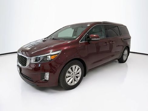 Used 2015 Kia Sedona EX image 3