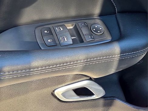 Used 2022 Dodge Challenger R/T Scat Pack w/ Dynamics Package image 15