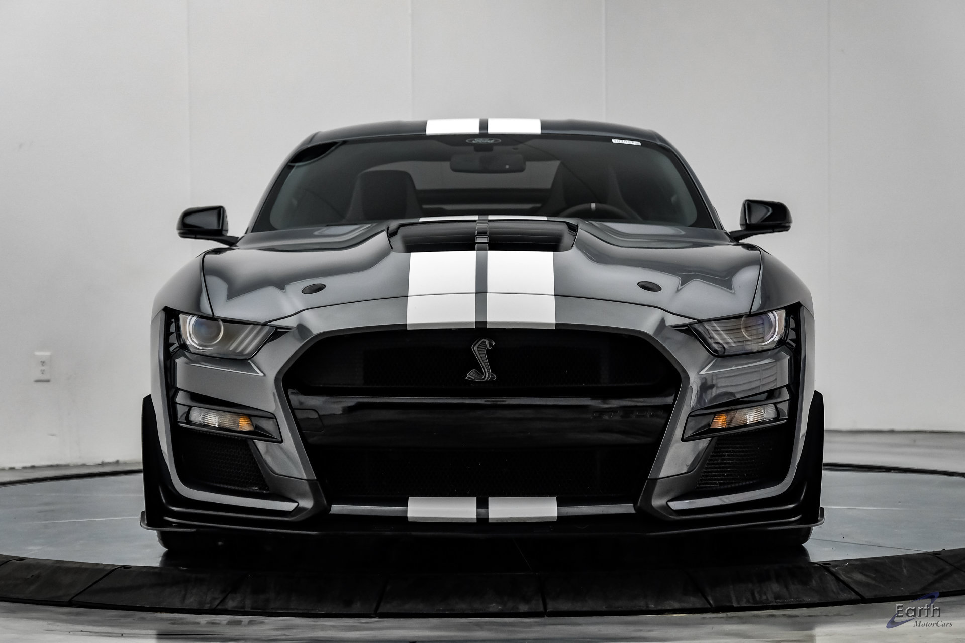 Used 2021 Ford Mustang Shelby GT500 w/ Carbon Fiber Track Pack RWD image 34