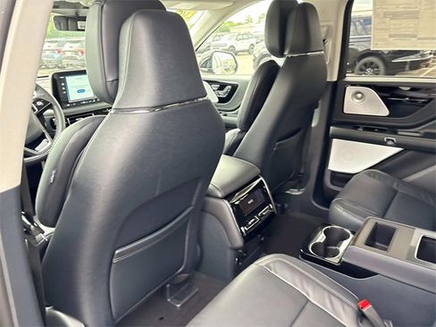New 2025 Lincoln Aviator Reserve w/ Equipment Group 201A image 18