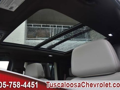 Used 2024 Chevrolet Tahoe Z71 w/ Luxury Package AWD/4WD image 23