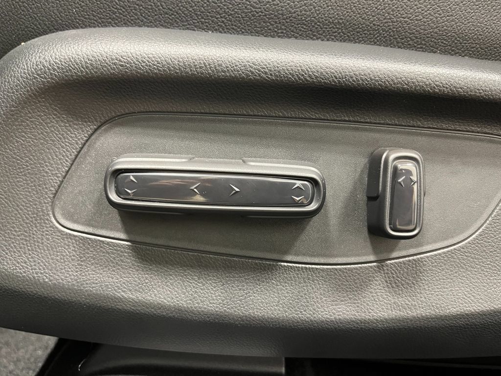 New 2027 Honda HR-V EX-L image 14
